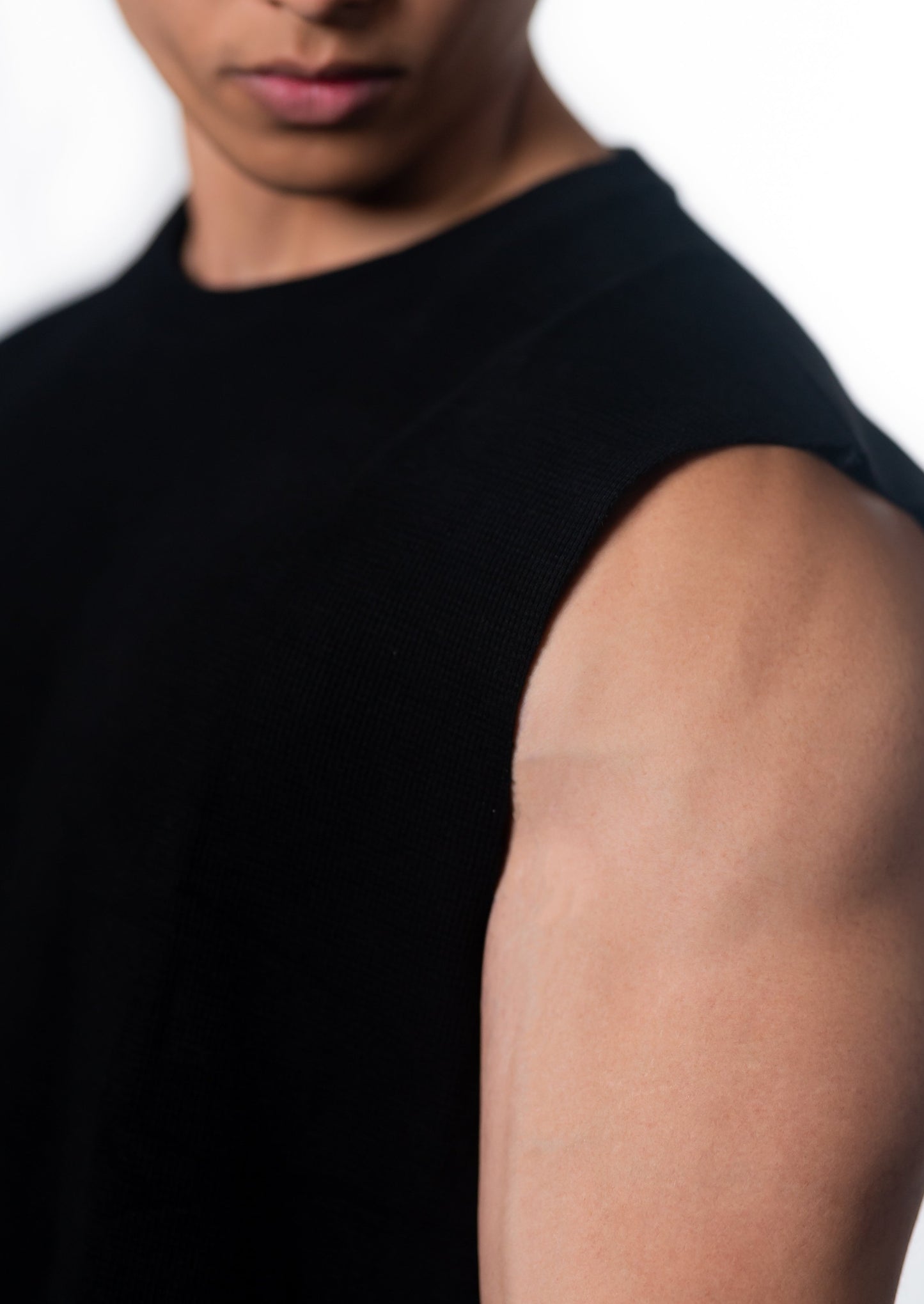 Statement Cut Off Tee - Black